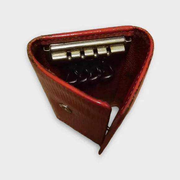 Louis Vuitton Red Epi Key Holder 4 Key Multicles - Picture 8 of 9